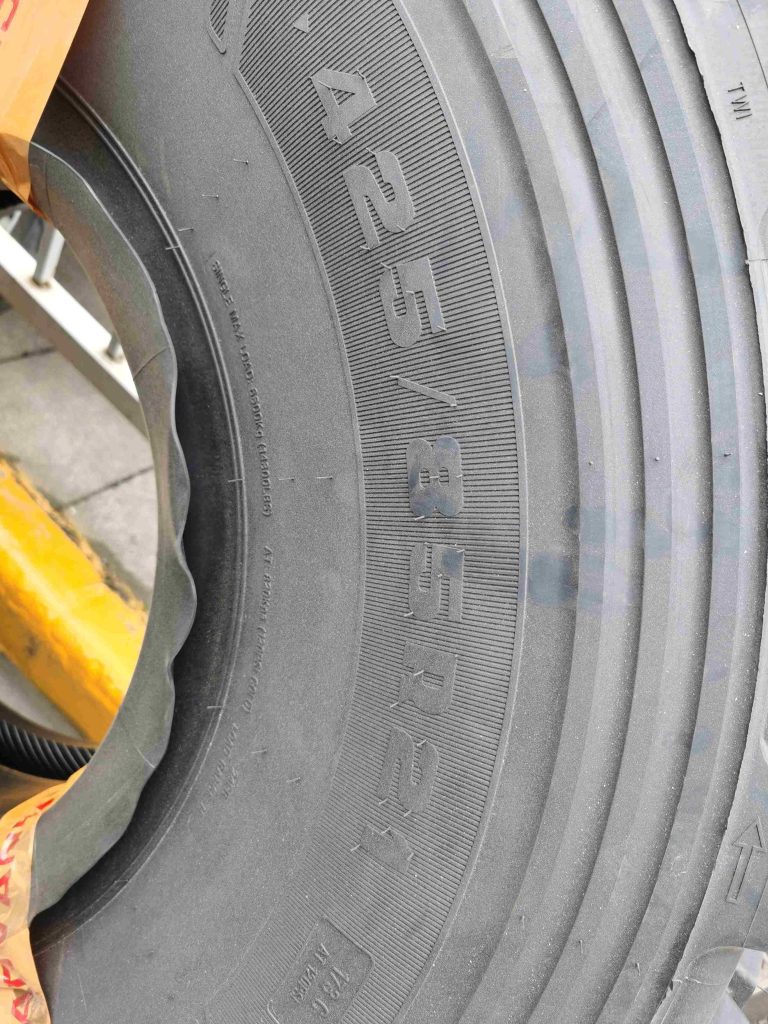 ADVANCE GL072A 425/85R21